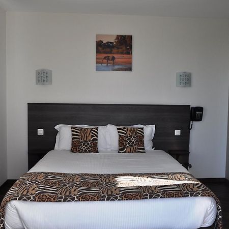 Brit Hotel Azur Saint-André-de-la-Marche 외부 사진