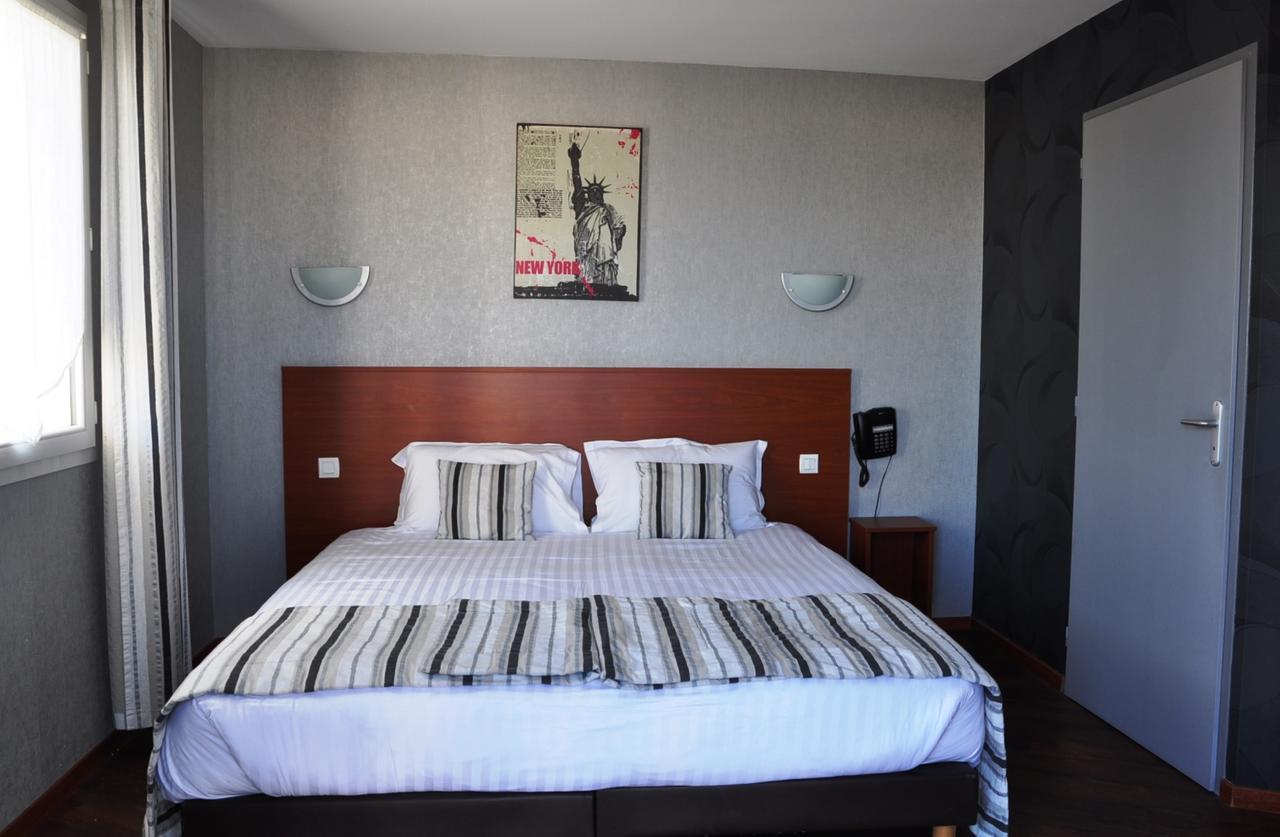 Brit Hotel Azur Saint-André-de-la-Marche 외부 사진
